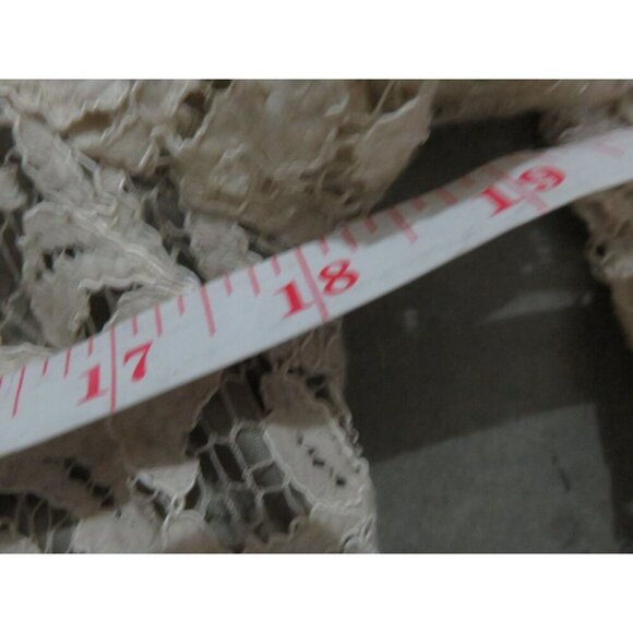 TADASHI Shoji Medallion Lace Two Tone White Cream  Mermaid Cut Formal Gown Dress - Picture 9 of 9